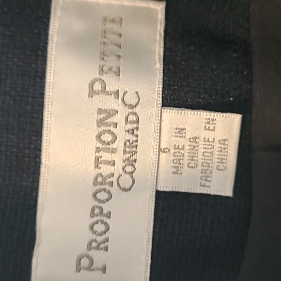 Jaket - Picture 3 of 6